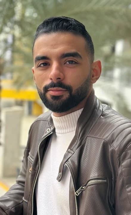 vintage couple photoshoot: front-facing selfie of man