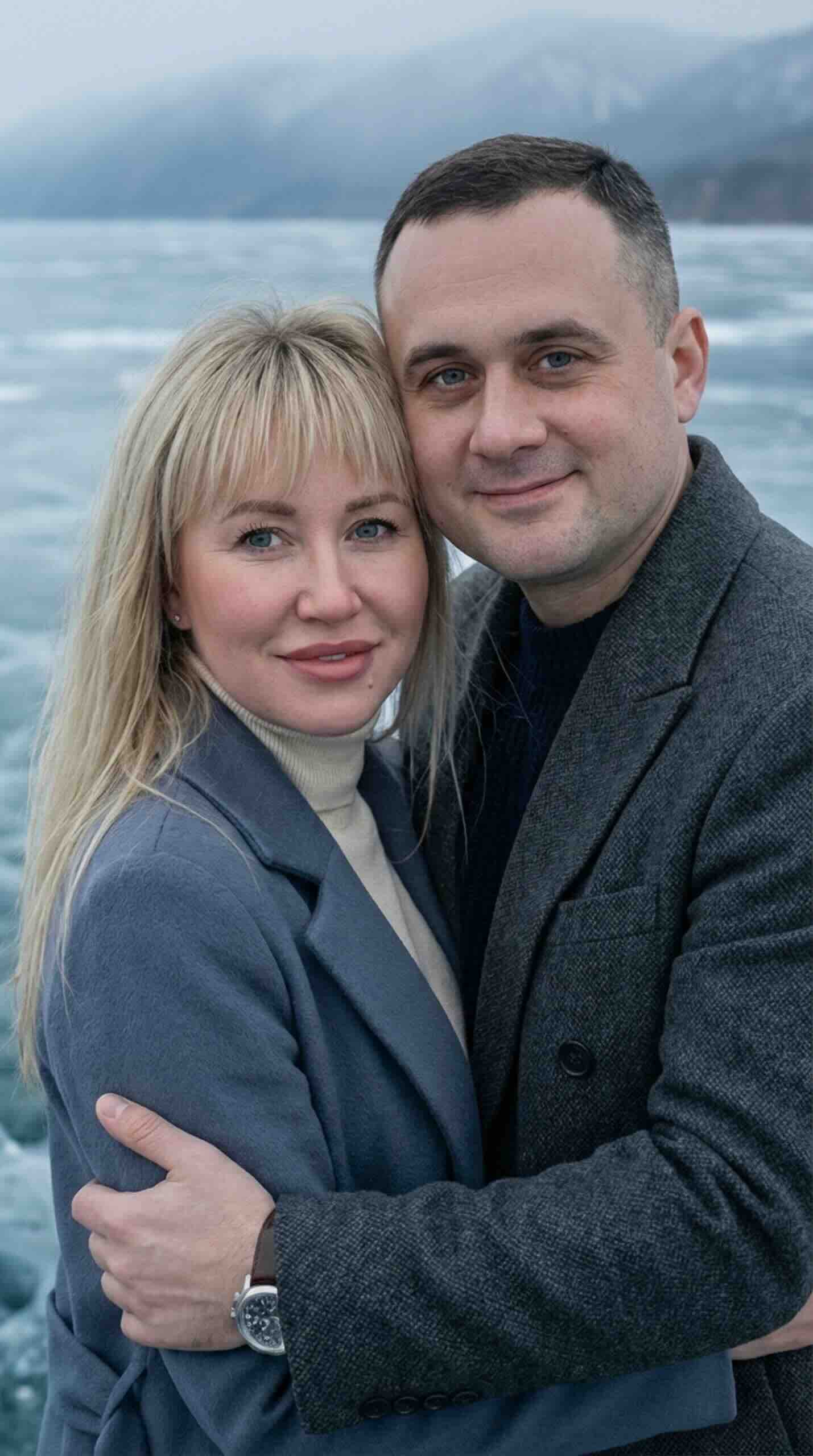 Unique couple photoshoot idea: frozen lake date